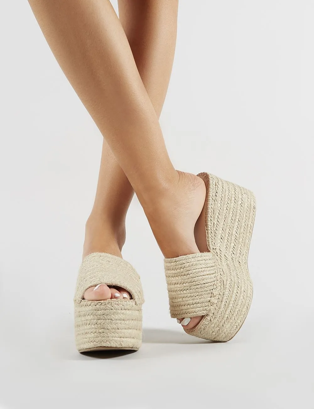Bodhi Flatform Sandals in Natural Woven