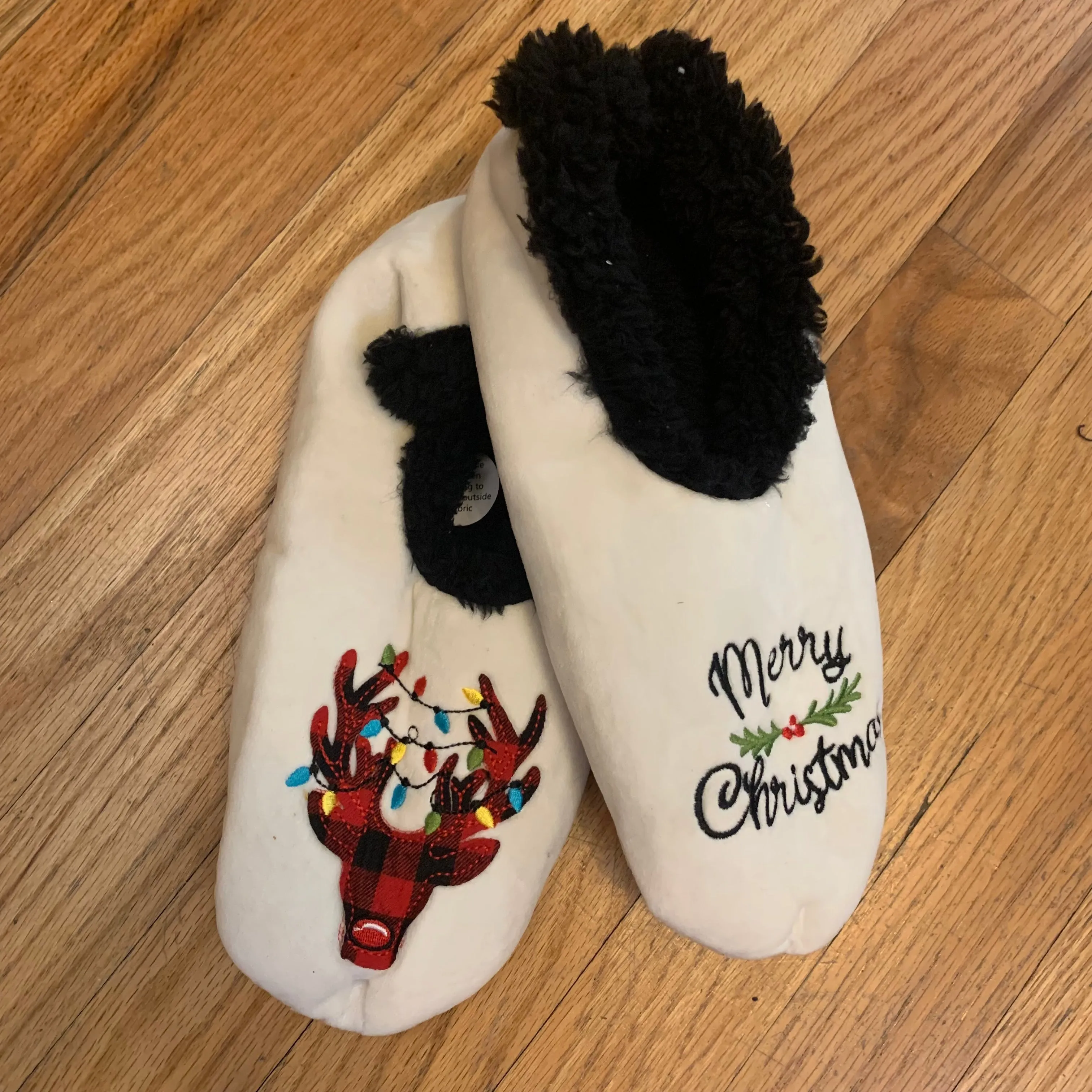Holiday Snoozies Slippers