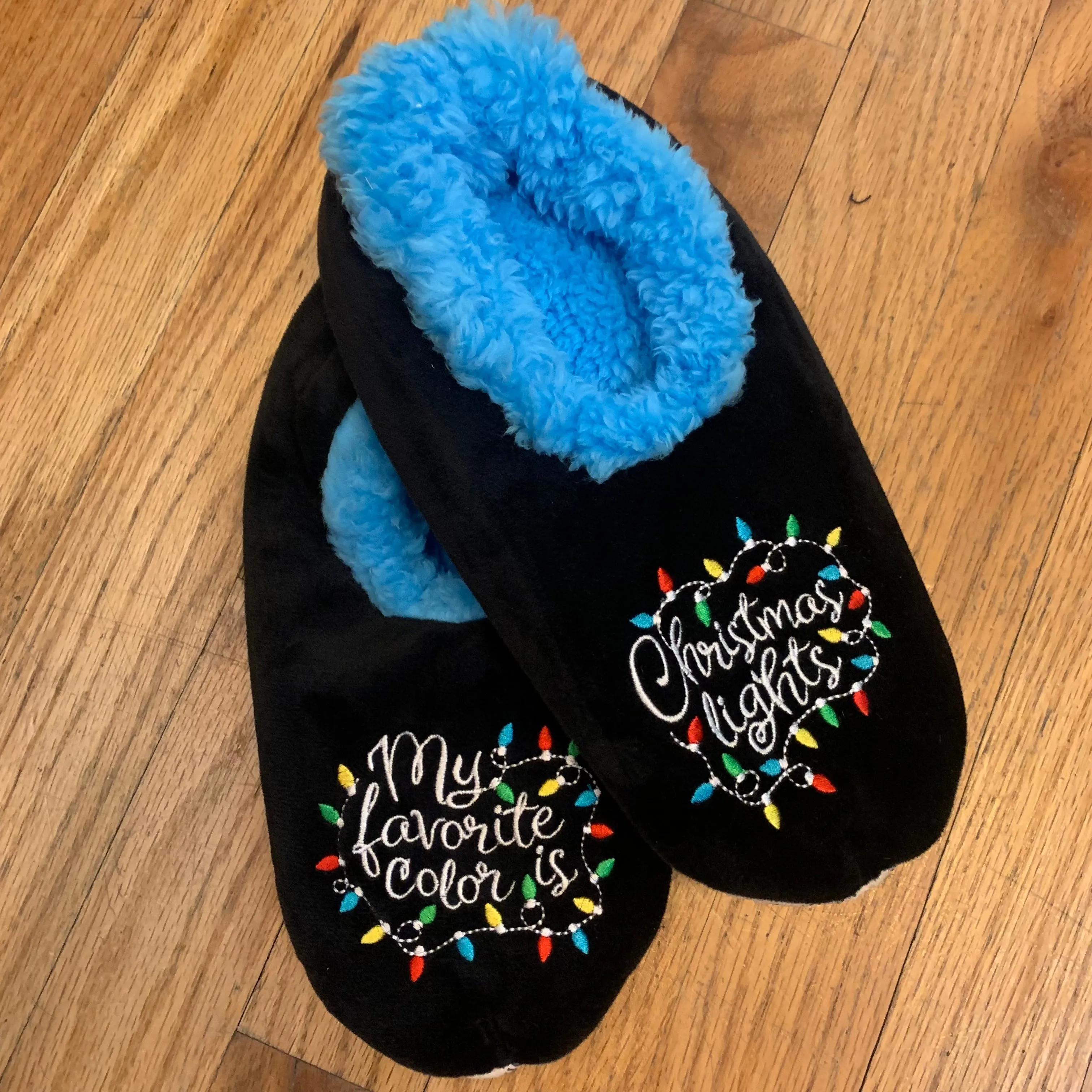 Holiday Snoozies Slippers