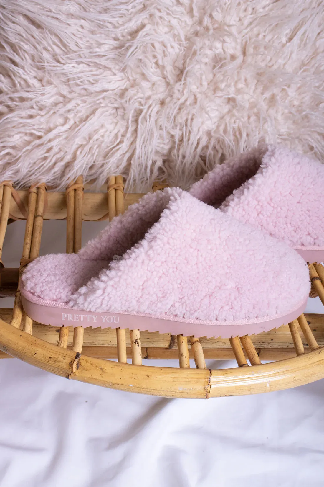 Pretty You London JUDE Natural sheepskin Slider Slippers in Rose