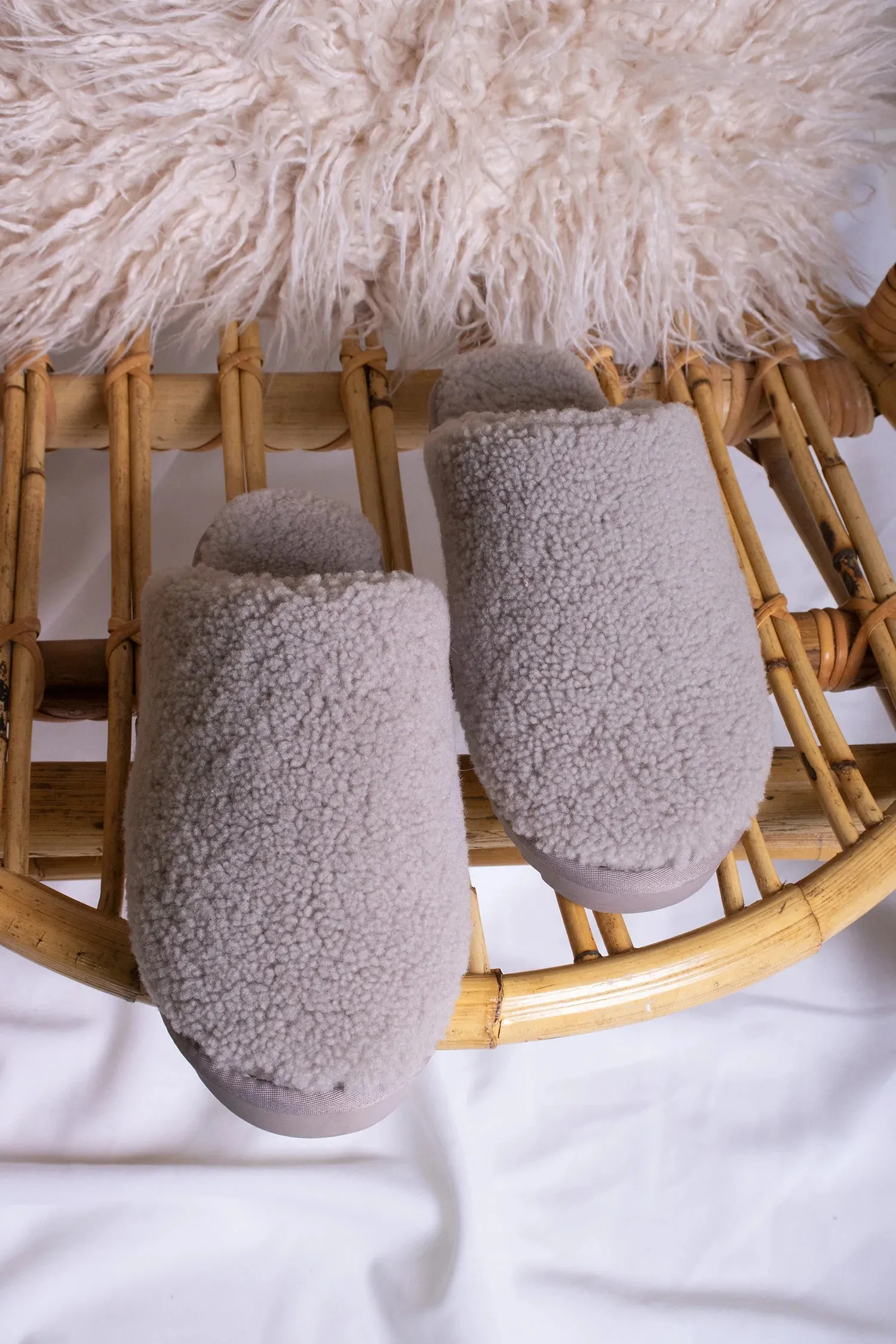Pretty You London JUDE Natural sheepskin Slider Slippers in Truffle