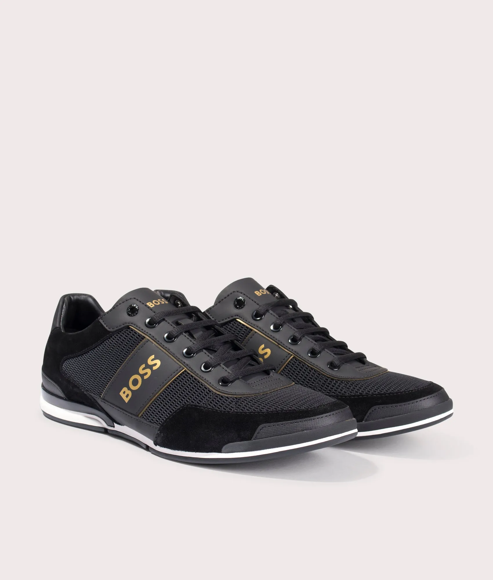 Saturn Lowp Pulg Trainers