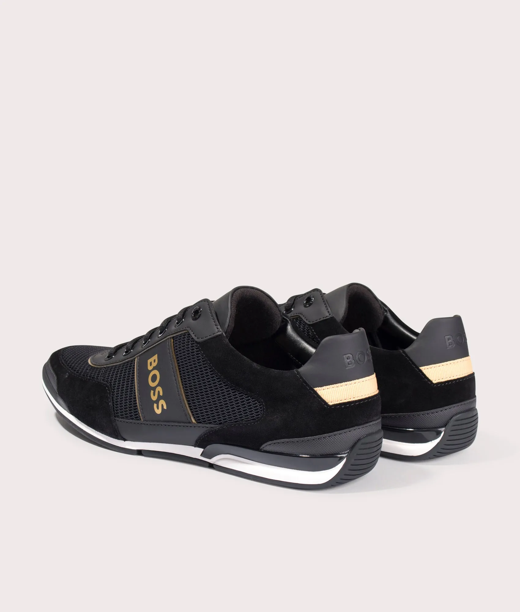 Saturn Lowp Pulg Trainers