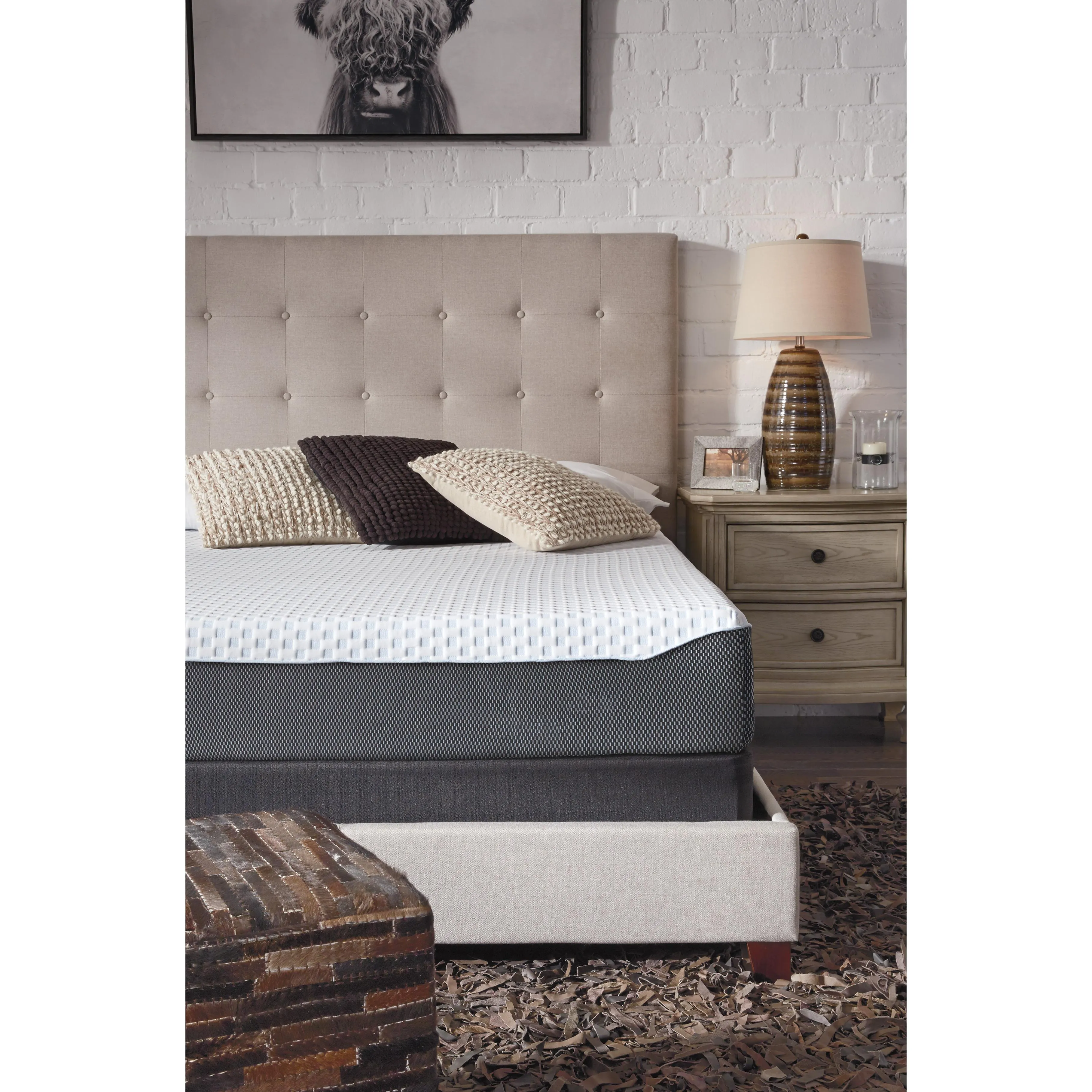 Sierra Sleep 10 Inch Chime Elite M67331 Queen Mattress