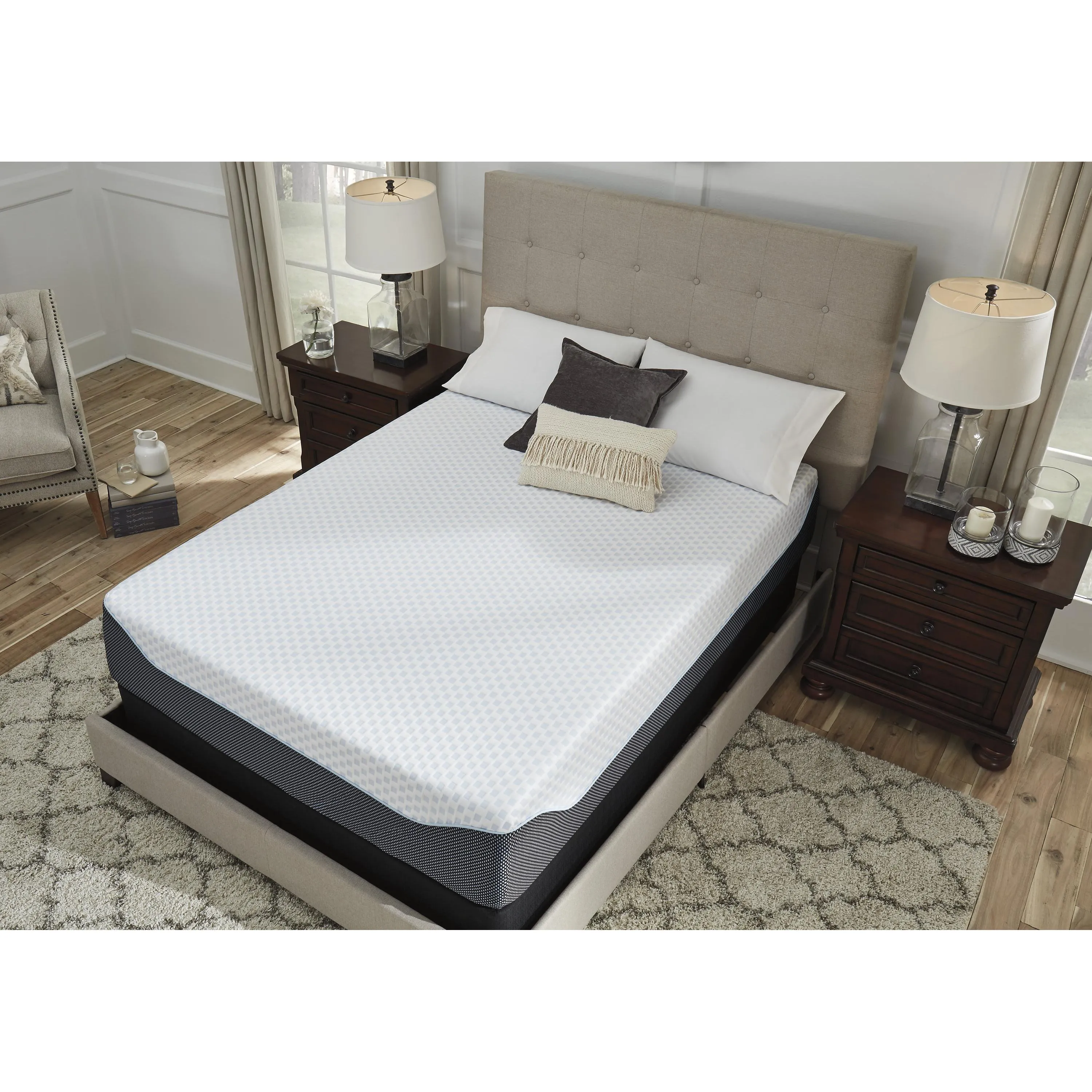 Sierra Sleep 14 Inch Chime Elite M71431 Queen Mattress