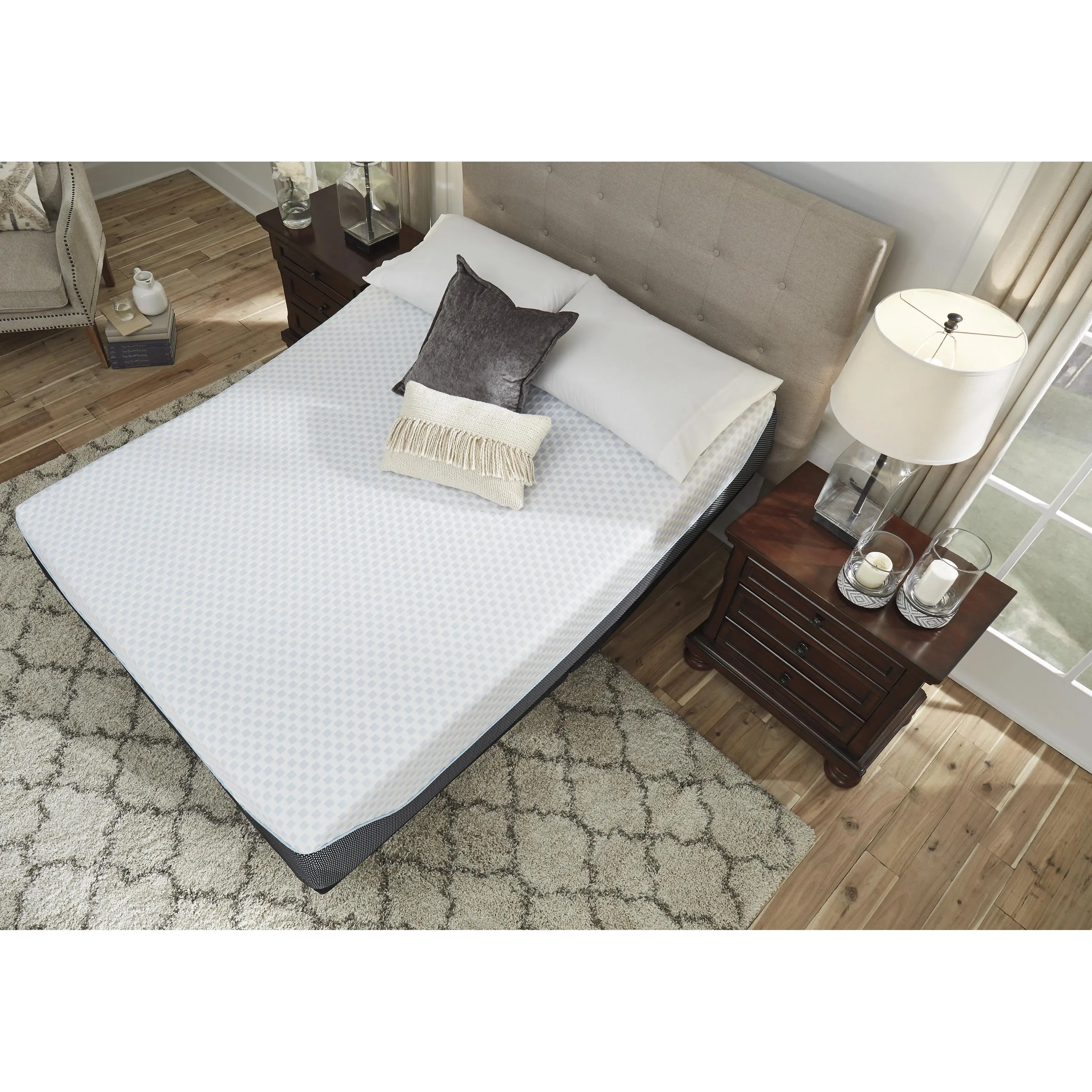Sierra Sleep 14 Inch Chime Elite M71431 Queen Mattress