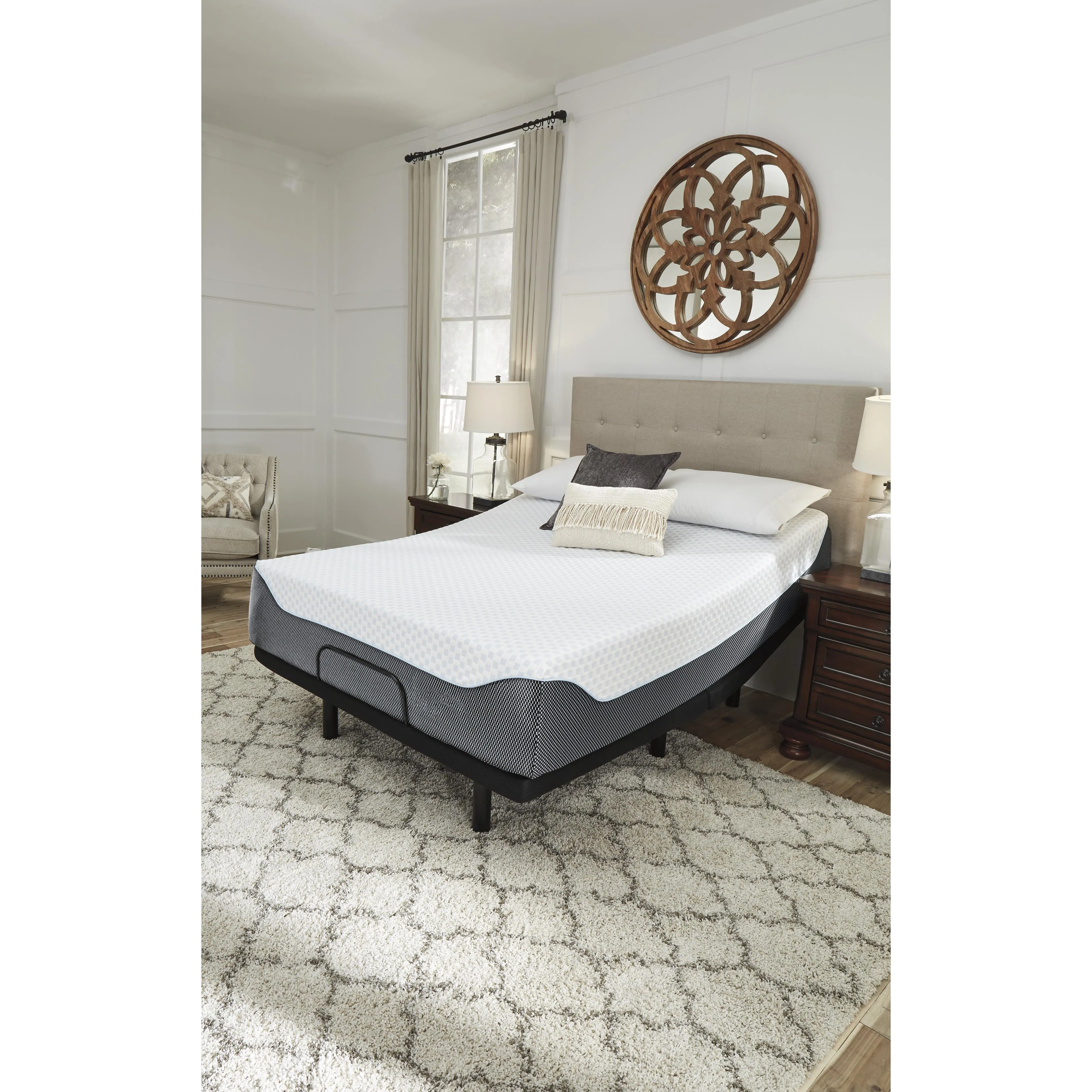 Sierra Sleep 14 Inch Chime Elite M71431 Queen Mattress